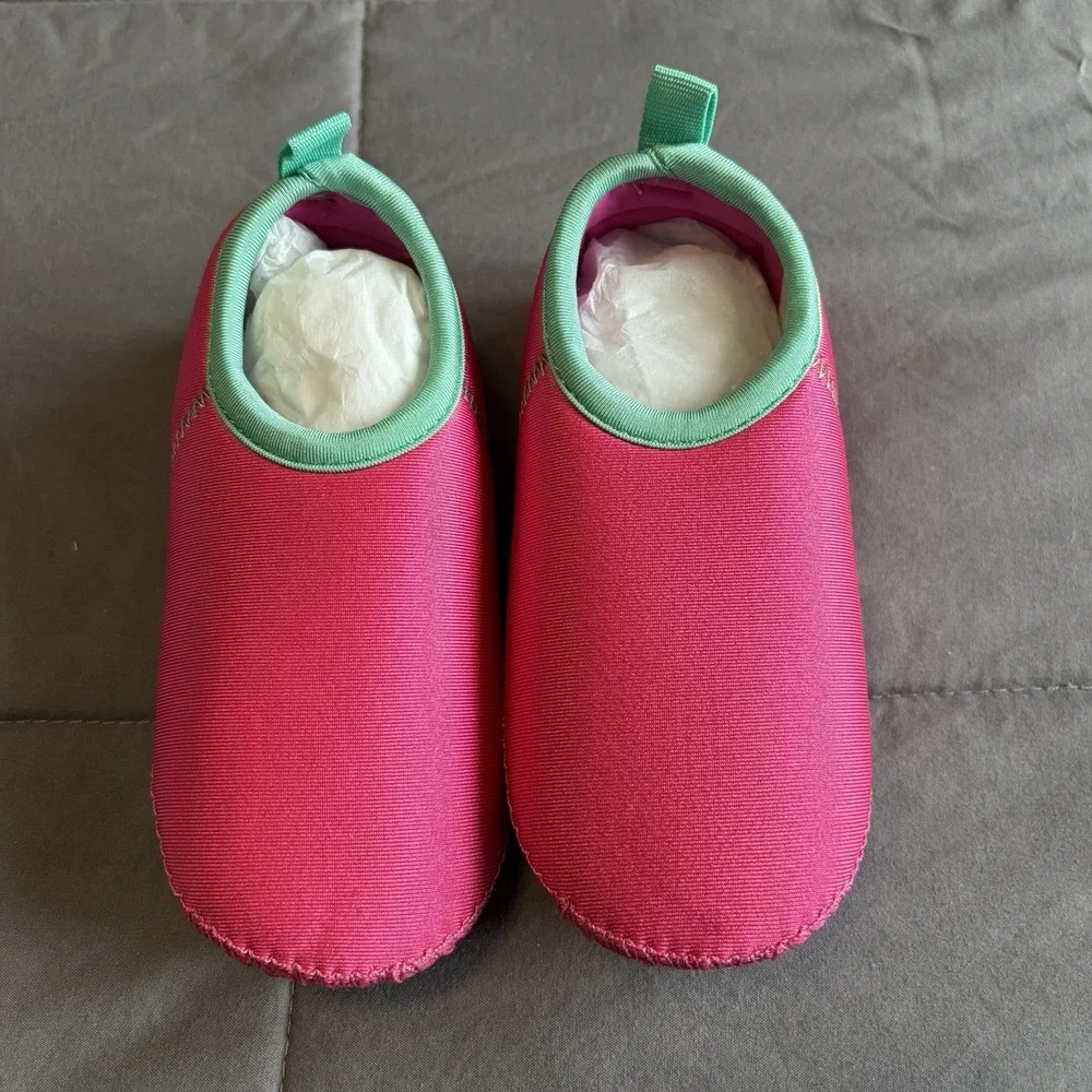 NIB Minnow Australia Toddler Beach Water Shoes Size 8AU US9 Watermelon Slip On
